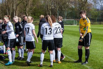 Bild 8 - Frauen SV Henstedt Ulzburg2 : TSV Schoenberg : Ergebnis: Abbruch